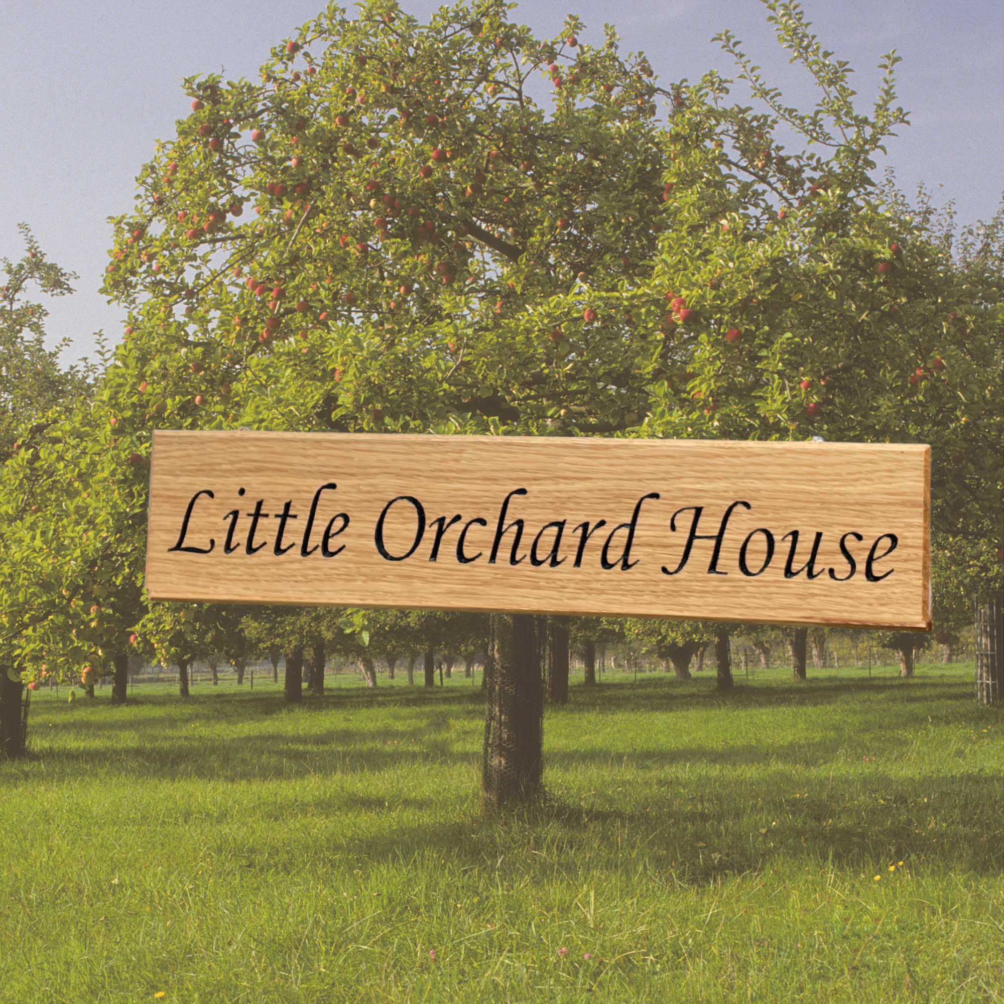 Oak House Sign - 9cm high